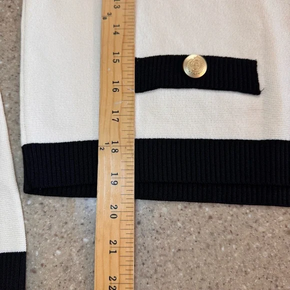 NWT H&M Cream and Black Cardigan Sweater - Picture 4 of 9